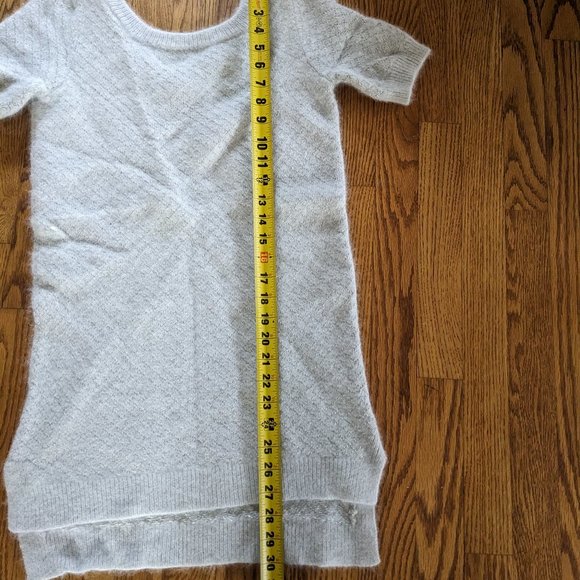 Marc By Marc Jacobs  Creamy / sliver wool blend short sleeve sweater  Sz XS - Picture 10 of 10